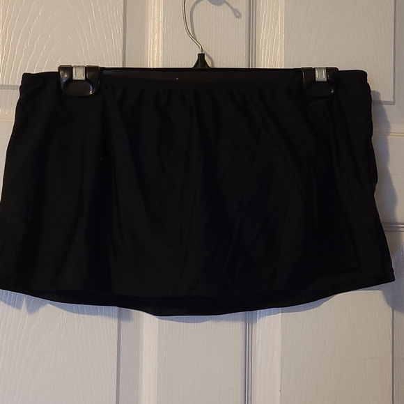 2 pc swim suit (NWOT) - Picture 2 of 4